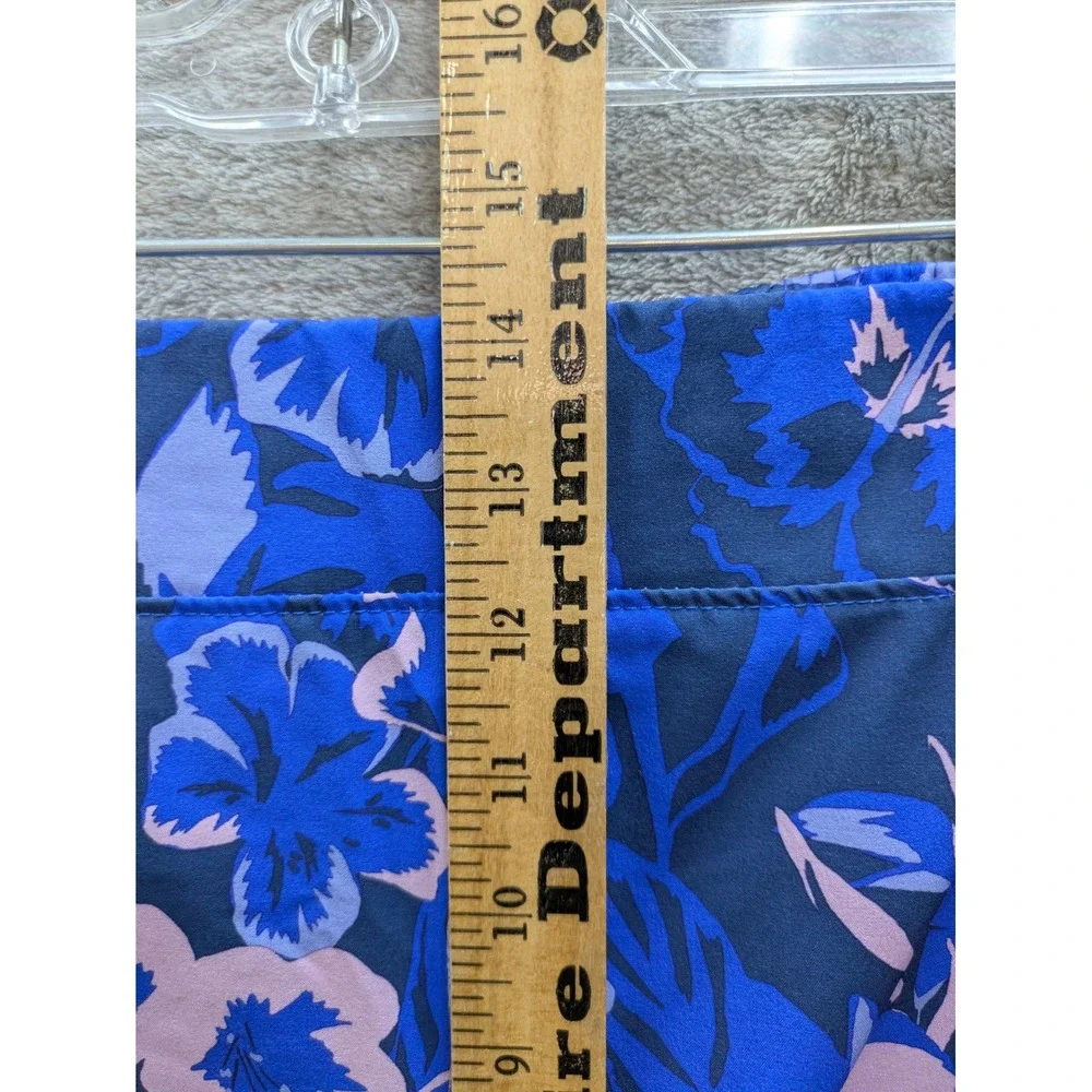 Tropical Floral PFG Fishing Shorts Womens Large Blue Hibiscus Performance Pocket